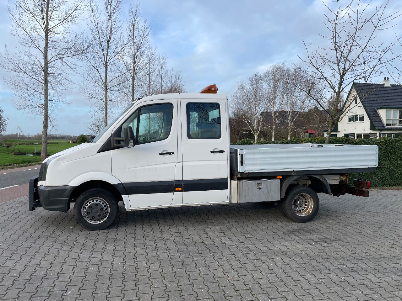 Volkswagen Crafter 46 dubbele cabine - Bestelwagen open laadbak: afbeelding 2 Volkswagen Crafter 46 dubbele cabine - Bestelwagen open laadbak: afbeelding 2