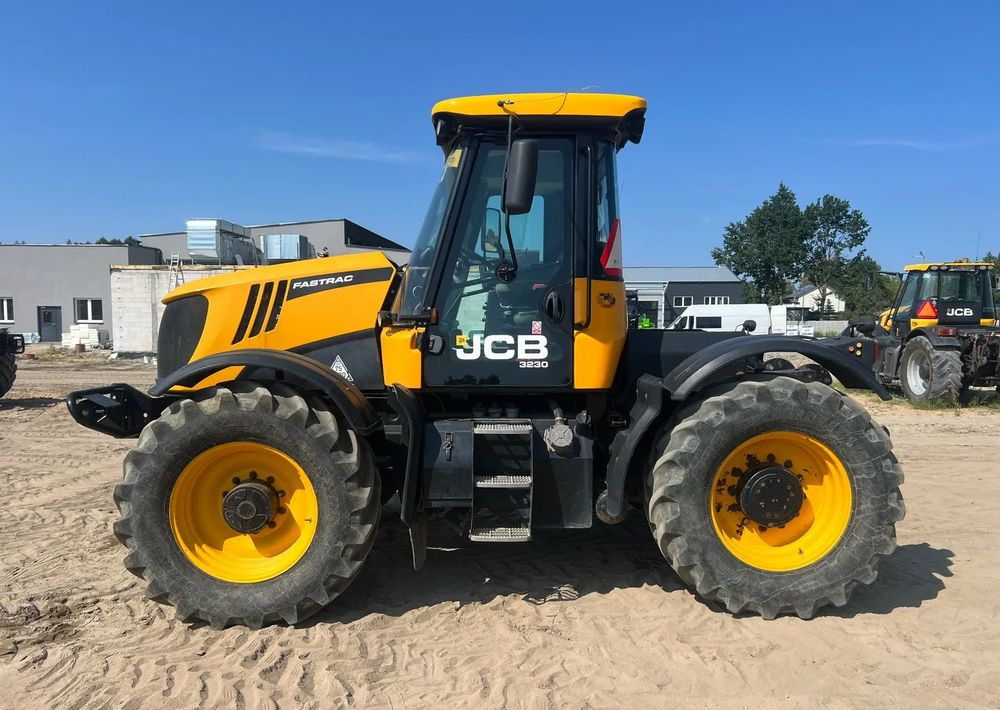 JCB FASTRAC 3230 XTRA - Tractor: afbeelding 2 JCB FASTRAC 3230 XTRA - Tractor: afbeelding 2
