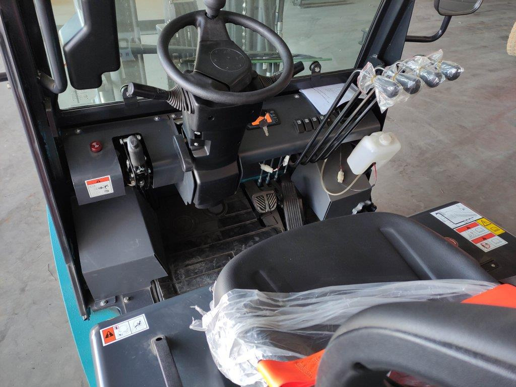 Baoli KBE35 - Elektrische heftruck: afbeelding 4 Baoli KBE35 - Elektrische heftruck: afbeelding 4