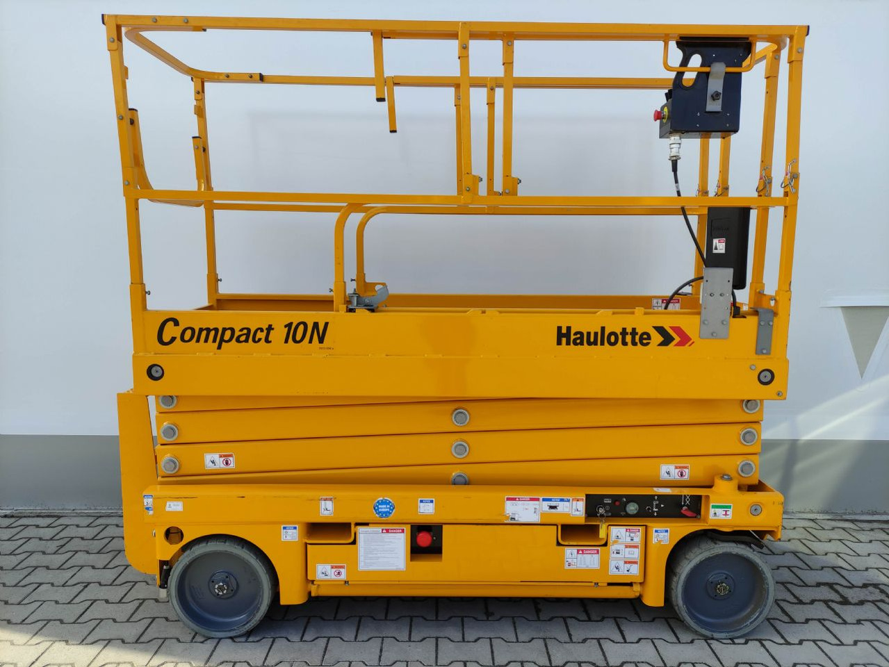 Haulotte Compact 10N - Schaarlift: afbeelding 2 Haulotte Compact 10N - Schaarlift: afbeelding 2
