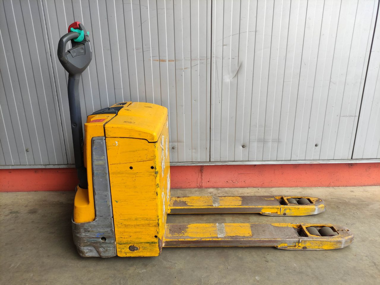 Jungheinrich EJE 116 - Palletwagen: afbeelding 2 Jungheinrich EJE 116 - Palletwagen: afbeelding 2