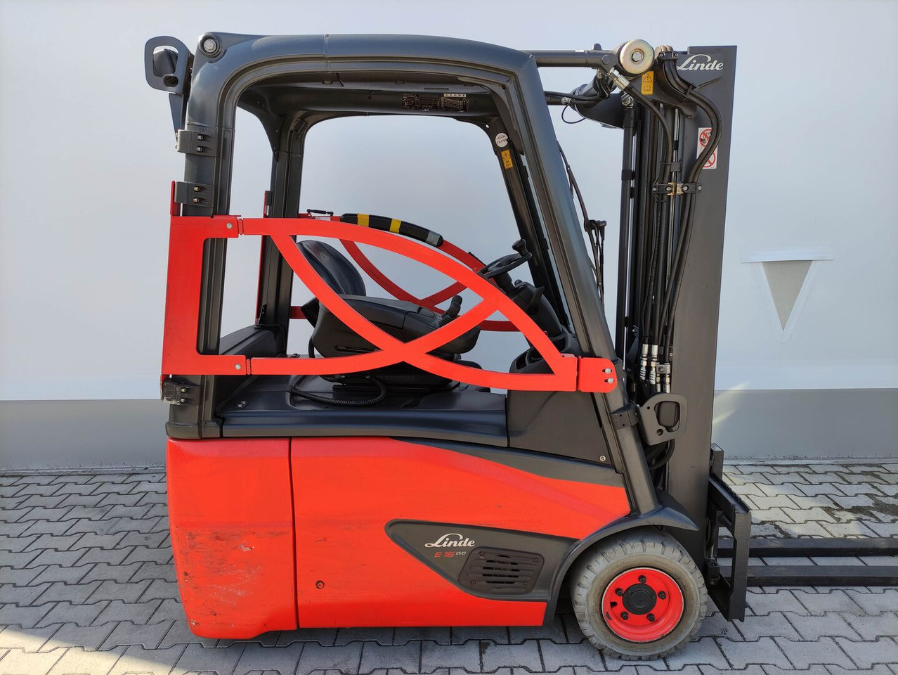 Linde E16-02-EVO-386 - Elektrische heftruck: afbeelding 2 Linde E16-02-EVO-386 - Elektrische heftruck: afbeelding 2