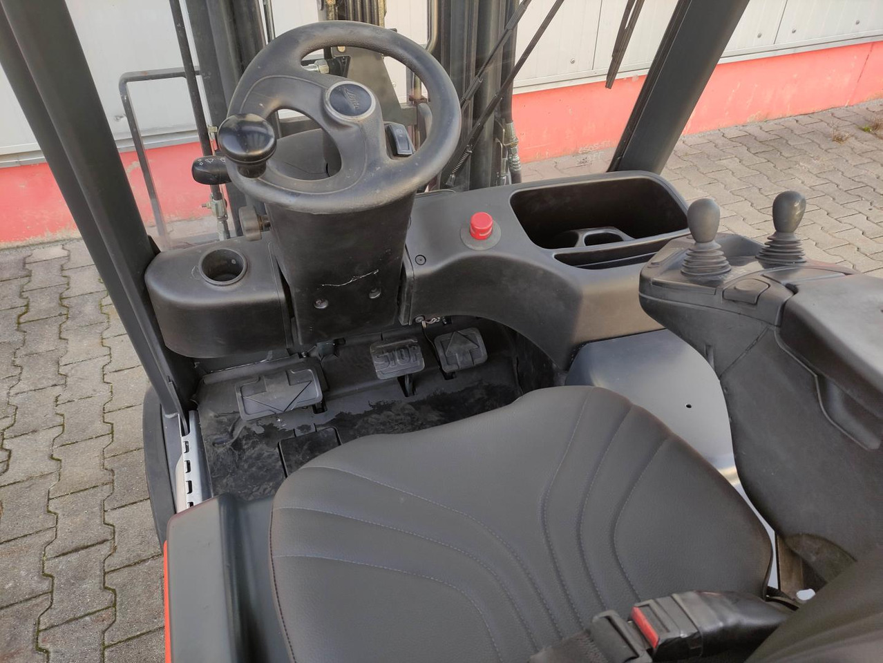 Linde E18-02-386 (LACK NEU) - Elektrische heftruck: afbeelding 5 Linde E18-02-386 (LACK NEU) - Elektrische heftruck: afbeelding 5
