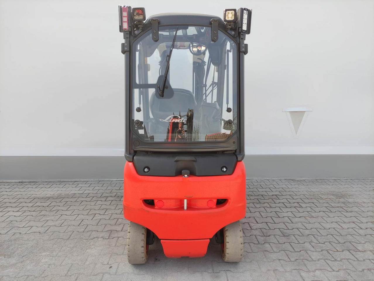 Linde E20PH-02-EVO-386 - Elektrische heftruck: afbeelding 4 Linde E20PH-02-EVO-386 - Elektrische heftruck: afbeelding 4