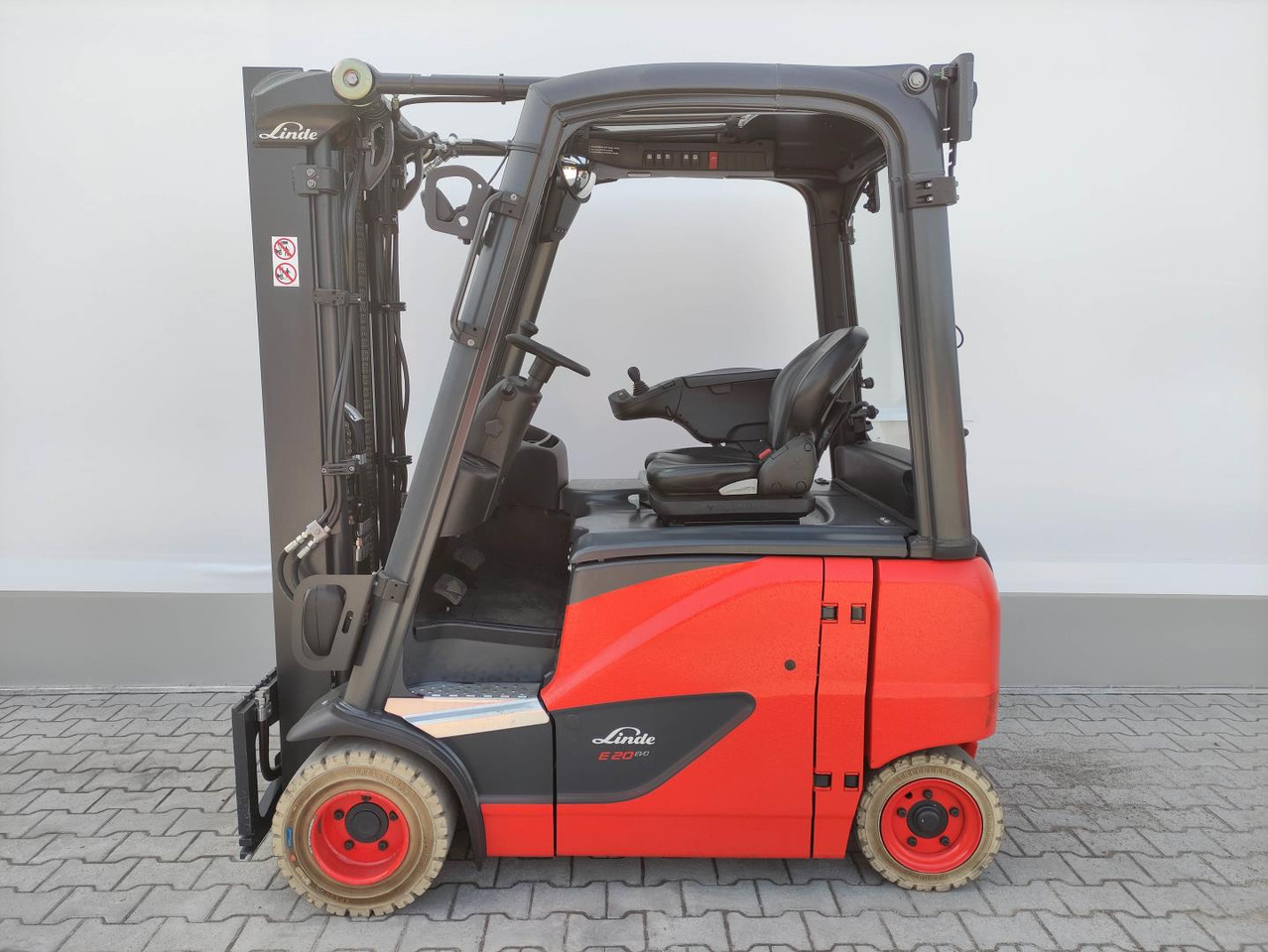 Linde E20PH-02-EVO-386 - Elektrische heftruck: afbeelding 1 Linde E20PH-02-EVO-386 - Elektrische heftruck: afbeelding 1
