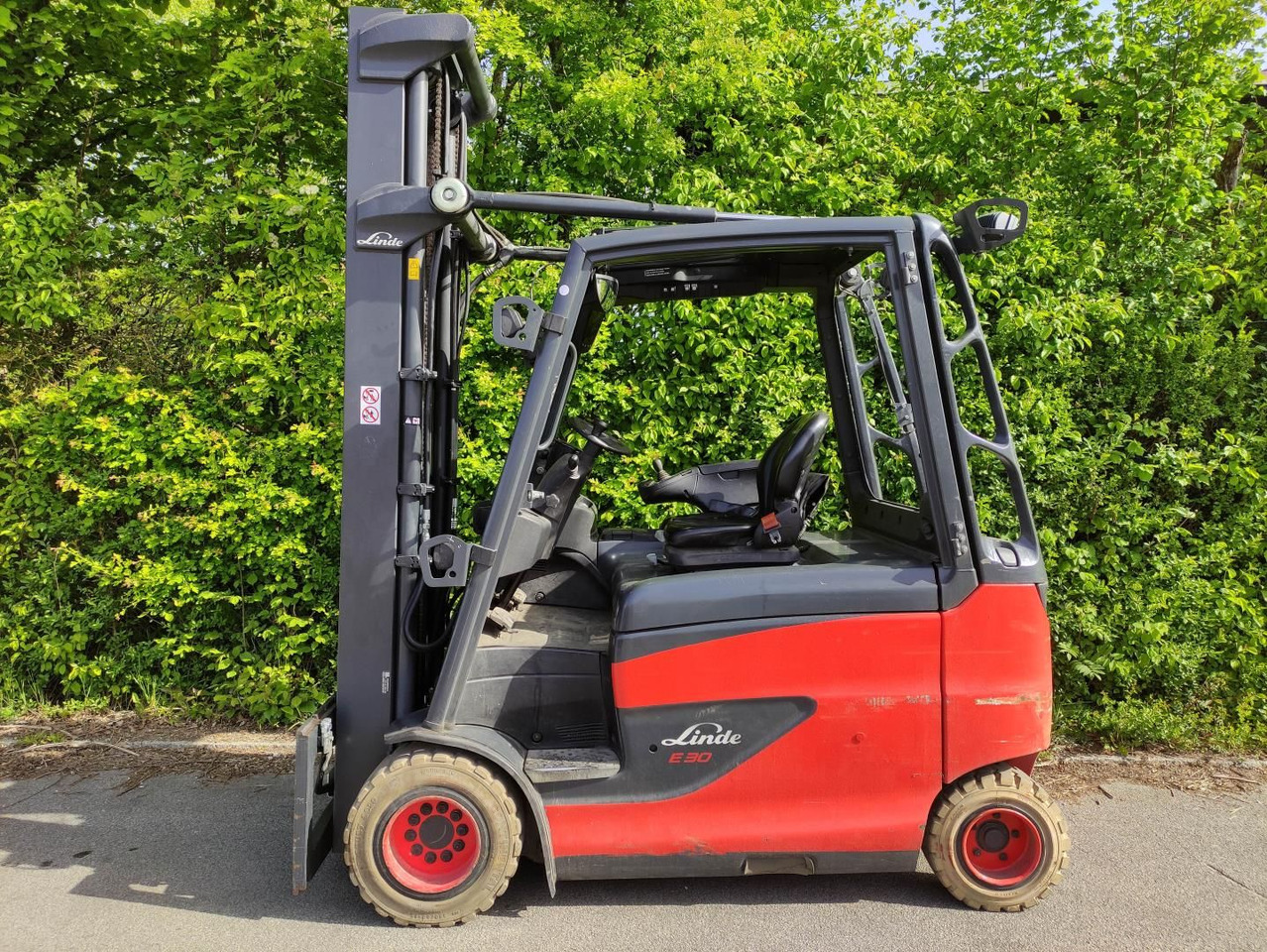 Linde E30HL-01/600-387 - Elektrische heftruck: afbeelding 1 Linde E30HL-01/600-387 - Elektrische heftruck: afbeelding 1