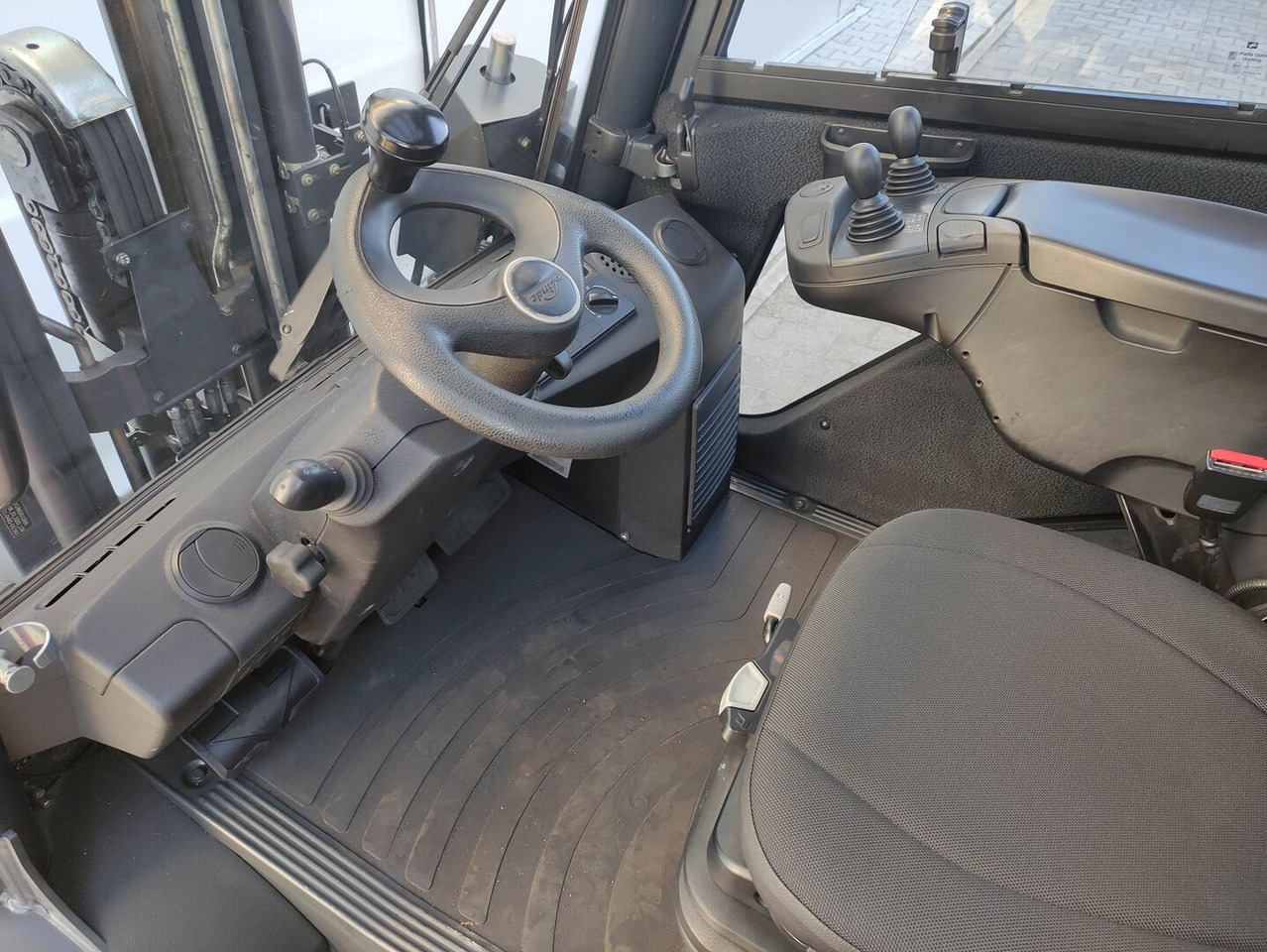 Linde H35D-393-02 EVO / LACK NEU - Diesel heftruck: afbeelding 5 Linde H35D-393-02 EVO / LACK NEU - Diesel heftruck: afbeelding 5