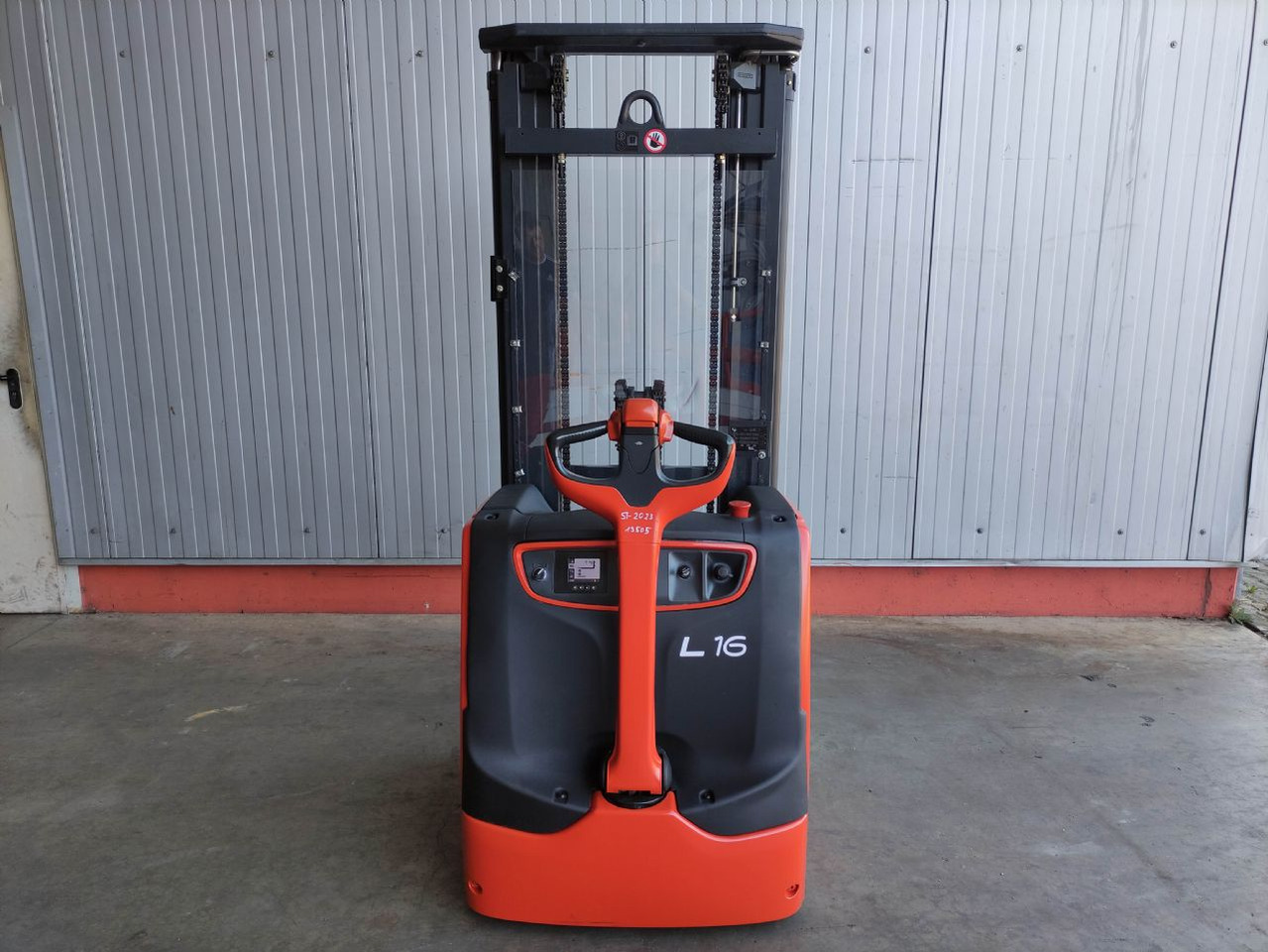 Linde L16-1173 (LACK NEU) - Stapelaar: afbeelding 4 Linde L16-1173 (LACK NEU) - Stapelaar: afbeelding 4