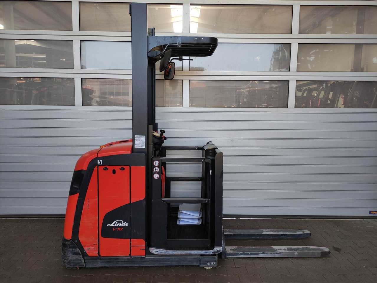 Linde V10-02 - Orderverzameltruck: afbeelding 1 Linde V10-02 - Orderverzameltruck: afbeelding 1