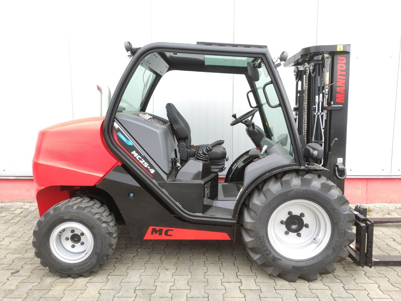 Manitou MC25-4 DK ST5 S1 (NEU) - Ruw terrein heftruck: afbeelding 2 Manitou MC25-4 DK ST5 S1 (NEU) - Ruw terrein heftruck: afbeelding 2