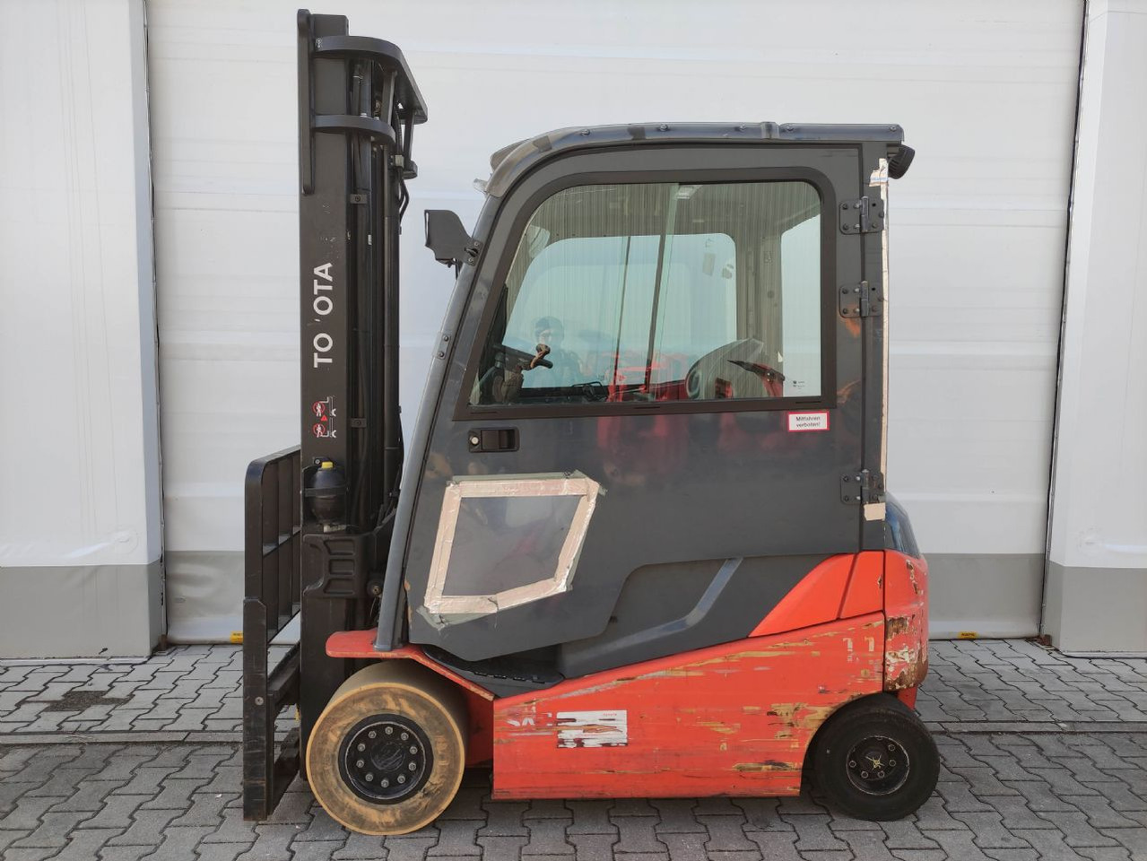 Toyota 8FBMKT25 - Elektrische heftruck: afbeelding 1 Toyota 8FBMKT25 - Elektrische heftruck: afbeelding 1