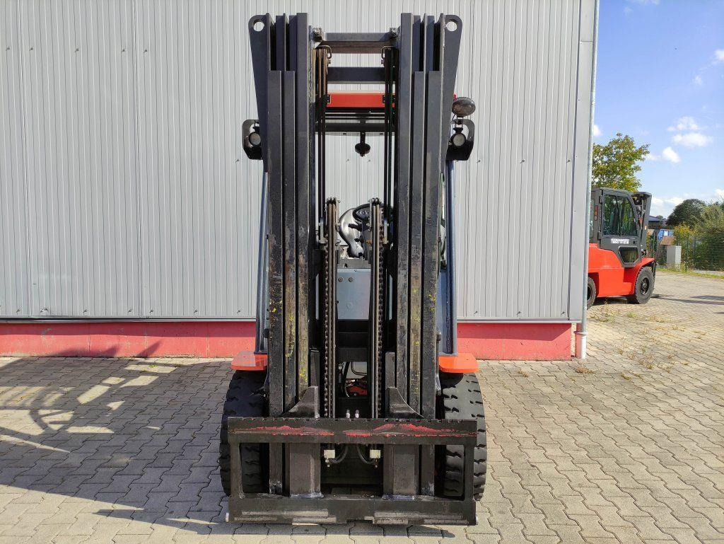 Toyota 8FBMT40 - Elektrische heftruck: afbeelding 3 Toyota 8FBMT40 - Elektrische heftruck: afbeelding 3
