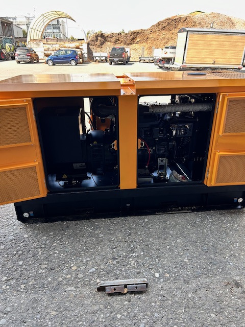 Helvetica Power HP050S1ASR Notstromgenerator 50KW / 63 KVA super silent Remote Control - Industrie generator: afbeelding 4 Helvetica Power HP050S1ASR Notstromgenerator 50KW / 63 KVA super silent Remote Control - Industrie generator: afbeelding 4