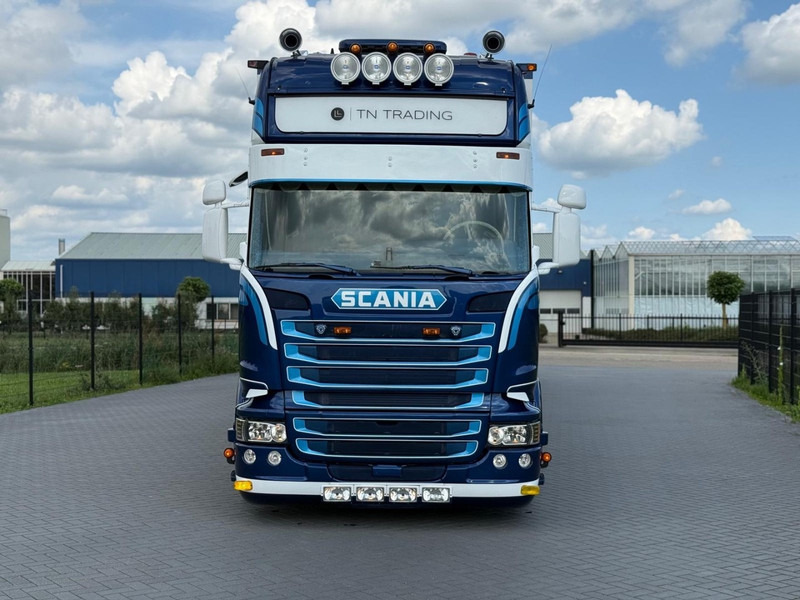 Scania R450 SHOW COMBI, SPECIAL INTERIOR, LIKE NEW, LOW MILEAGE. - Bakwagen: afbeelding 3 Scania R450 SHOW COMBI, SPECIAL INTERIOR, LIKE NEW, LOW MILEAGE. - Bakwagen: afbeelding 3