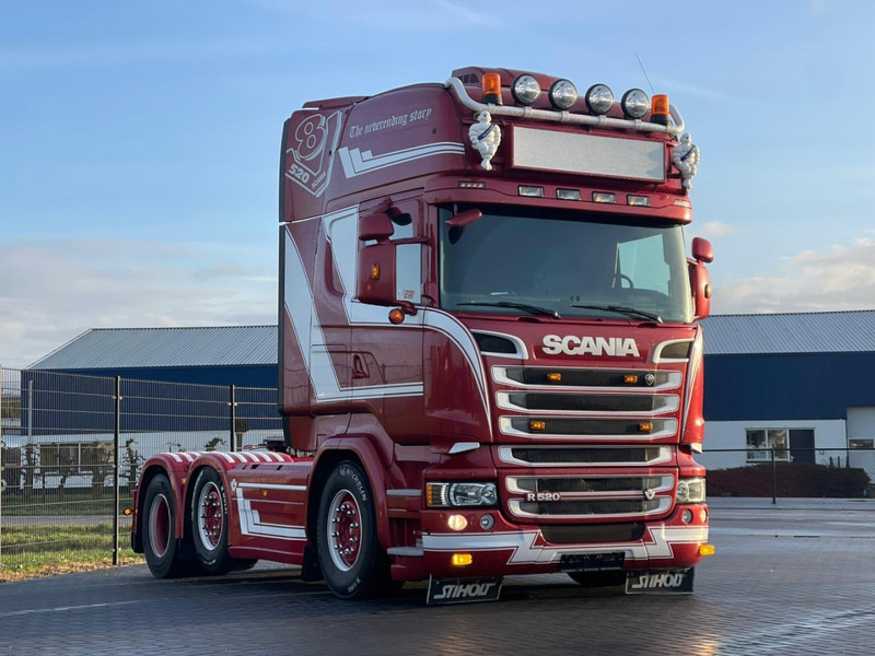 Scania R520 6X2/4, VOLLUCHT, SHOWTRUCK, LEER, RETARDER. - Trekker: afbeelding 1 Scania R520 6X2/4, VOLLUCHT, SHOWTRUCK, LEER, RETARDER. - Trekker: afbeelding 1