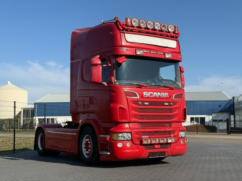 Scania R560 V8 RETARDER, FULL SPOILER, STEEL/AIR, LEATHER, 2 TANKS. - Trekker: afbeelding 1 Scania R560 V8 RETARDER, FULL SPOILER, STEEL/AIR, LEATHER, 2 TANKS. - Trekker: afbeelding 1