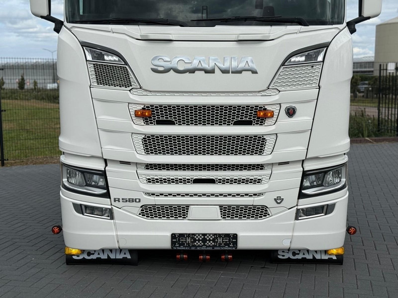 Scania R580 V8 NGS 3.15WB, RETARDER, VOLLUCHT, LEER, LED, KING OF THE ROAD. - Trekker: afbeelding 4 Scania R580 V8 NGS 3.15WB, RETARDER, VOLLUCHT, LEER, LED, KING OF THE ROAD. - Trekker: afbeelding 4