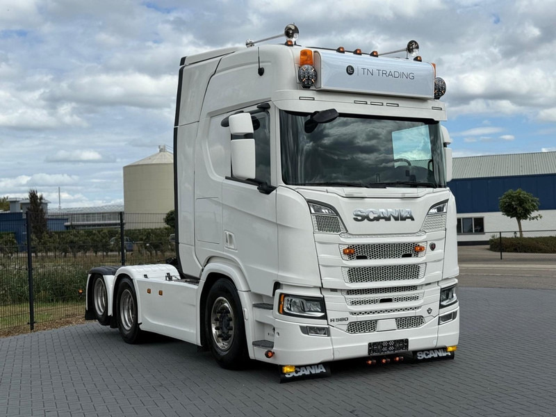 Scania R580 V8 NGS 3.15WB, RETARDER, VOLLUCHT, LEER, LED, KING OF THE ROAD. - Trekker: afbeelding 1 Scania R580 V8 NGS 3.15WB, RETARDER, VOLLUCHT, LEER, LED, KING OF THE ROAD. - Trekker: afbeelding 1