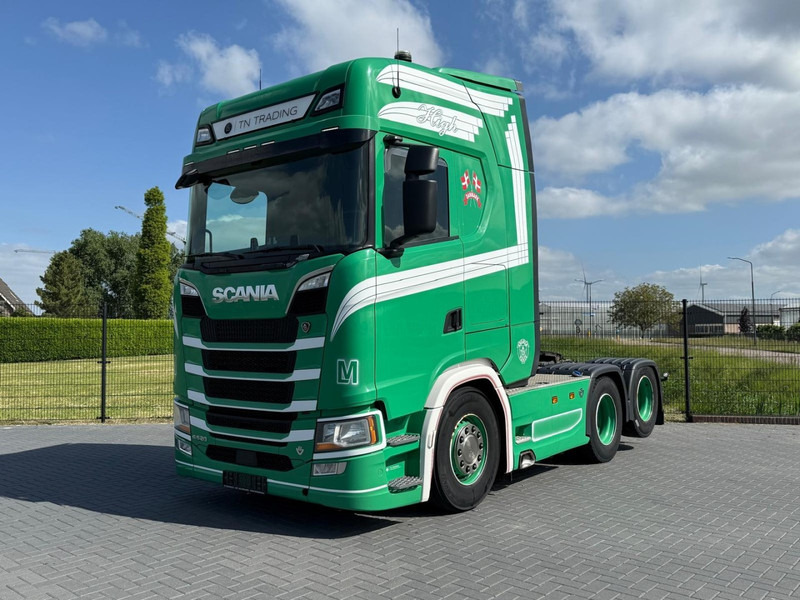 Scania S520 V8 NGS NO EGR, EURO 6D, 2.95WB, FULL SPOILER, RETARDER, FULL AIR. - Trekker: afbeelding 1 Scania S520 V8 NGS NO EGR, EURO 6D, 2.95WB, FULL SPOILER, RETARDER, FULL AIR. - Trekker: afbeelding 1