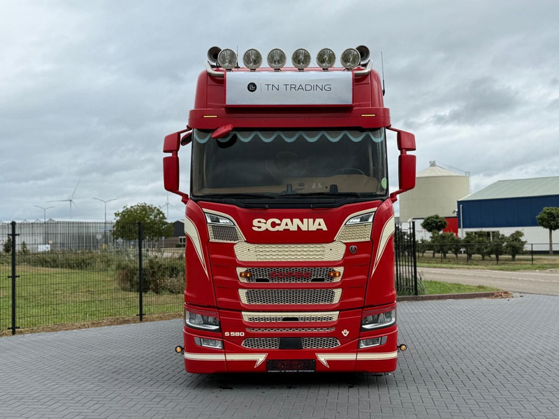 Scania S580 V8 NGS 6X4, NAAFREDUCTIE, SHOWTRUCK, VOLLUCHT, RETARDER. - Trekker: afbeelding 2 Scania S580 V8 NGS 6X4, NAAFREDUCTIE, SHOWTRUCK, VOLLUCHT, RETARDER. - Trekker: afbeelding 2