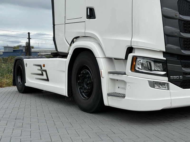 Scania S590 V8 NGS FULL AIR, PARK COOL, RETARDER, 2 TANKS. - Trekker: afbeelding 2 Scania S590 V8 NGS FULL AIR, PARK COOL, RETARDER, 2 TANKS. - Trekker: afbeelding 2