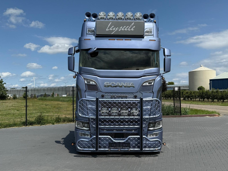 Scania S650 V8 NGS SHOWTRUCK, GESTUURD, VOLLUCHT, TOPSTAAT, ALCOA'S. - Trekker: afbeelding 4 Scania S650 V8 NGS SHOWTRUCK, GESTUURD, VOLLUCHT, TOPSTAAT, ALCOA'S. - Trekker: afbeelding 4