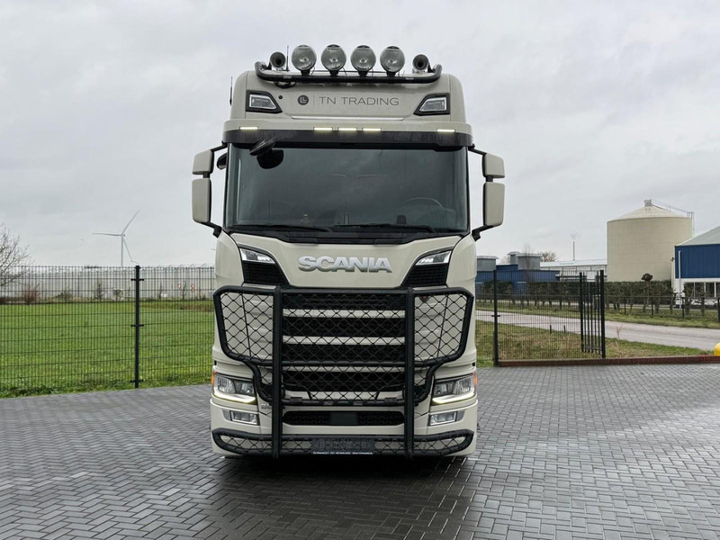 Scania S660 3.15WB, FULL AIR, RETARDER, LEATHER, KING OF THE ROAD, BULLBAR, - Trekker: afbeelding 2 Scania S660 3.15WB, FULL AIR, RETARDER, LEATHER, KING OF THE ROAD, BULLBAR, - Trekker: afbeelding 2