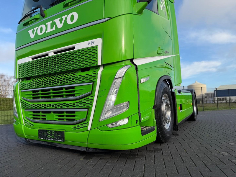 Volvo FH 13.460 VOLLUCHT, PTO/HYDRAULIEK, ALCOAS, VOLSPOILER, LED. - Trekker: afbeelding 3 Volvo FH 13.460 VOLLUCHT, PTO/HYDRAULIEK, ALCOAS, VOLSPOILER, LED. - Trekker: afbeelding 3