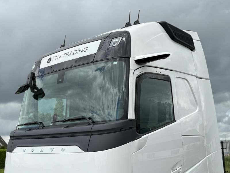 Volvo FH 13.460XL NEW, FULL AIR, ALCOA, HYDRAULIC, XL, FULL. - Trekker: afbeelding 4 Volvo FH 13.460XL NEW, FULL AIR, ALCOA, HYDRAULIC, XL, FULL. - Trekker: afbeelding 4