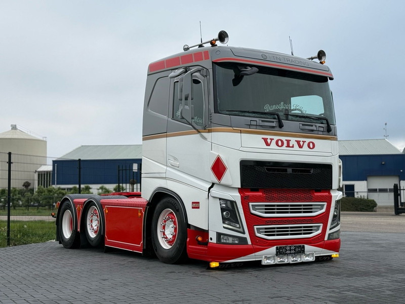 Volvo FH 13.500 SHOWTRUCK, VOLLUCHT, EURO 6, 6X2/4, PTO, SHOW INTERIEUR. - Trekker: afbeelding 1 Volvo FH 13.500 SHOWTRUCK, VOLLUCHT, EURO 6, 6X2/4, PTO, SHOW INTERIEUR. - Trekker: afbeelding 1