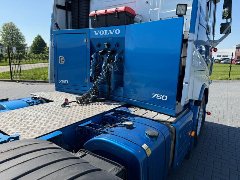 Trekker Volvo FH 16.750 FULL AIR, LEATHER, SHOW, TOP CONDITION, XL CABINE.: afbeelding 17