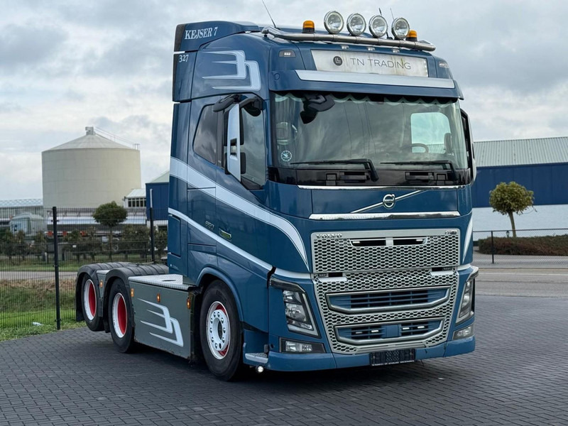 Volvo FH16.650 VOLLUCHT, HYDRAULIEK, SHOW INTERIEUR, DYNAMIC STEERING. - Trekker: afbeelding 1 Volvo FH16.650 VOLLUCHT, HYDRAULIEK, SHOW INTERIEUR, DYNAMIC STEERING. - Trekker: afbeelding 1