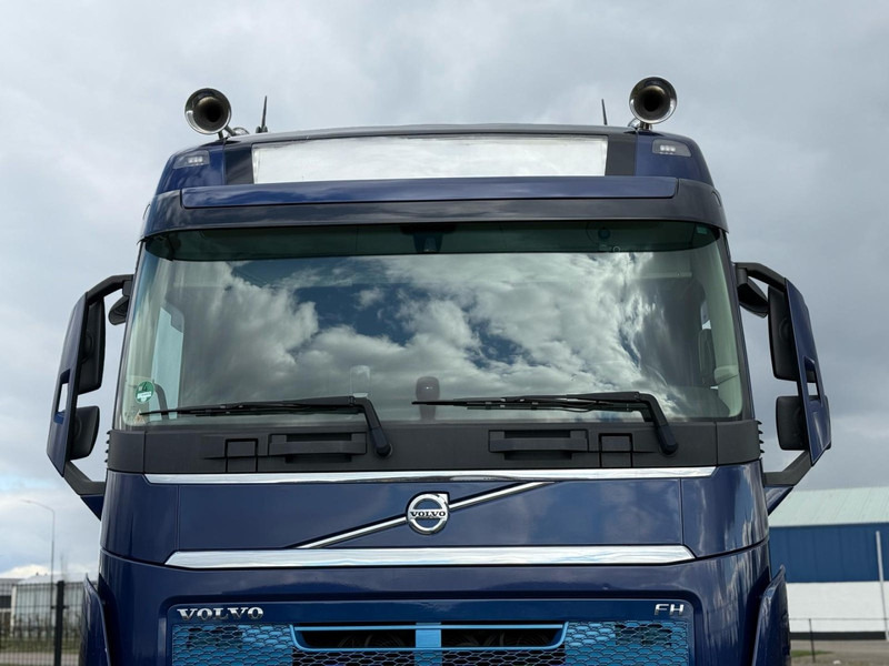 Volvo FH 13.500 DYNAMIC STEERING, DUAL CLUTCH, ACC, 3X CAMERA, ACC. - Containertransporter/ Wissellaadbak vrachtwagen: afbeelding 4 Volvo FH 13.500 DYNAMIC STEERING, DUAL CLUTCH, ACC, 3X CAMERA, ACC. - Containertransporter/ Wissellaadbak vrachtwagen: afbeelding 4