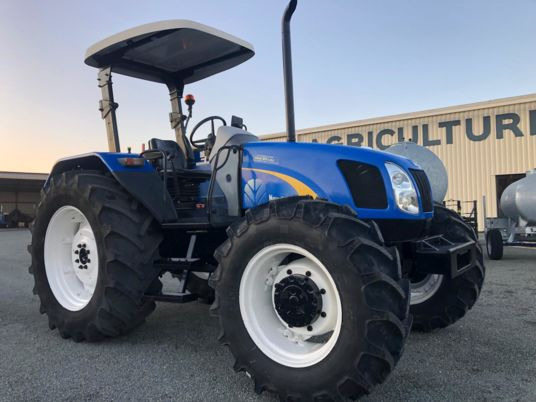 New Holland TL100A tracteur - Tractor: afbeelding 1 New Holland TL100A tracteur - Tractor: afbeelding 1