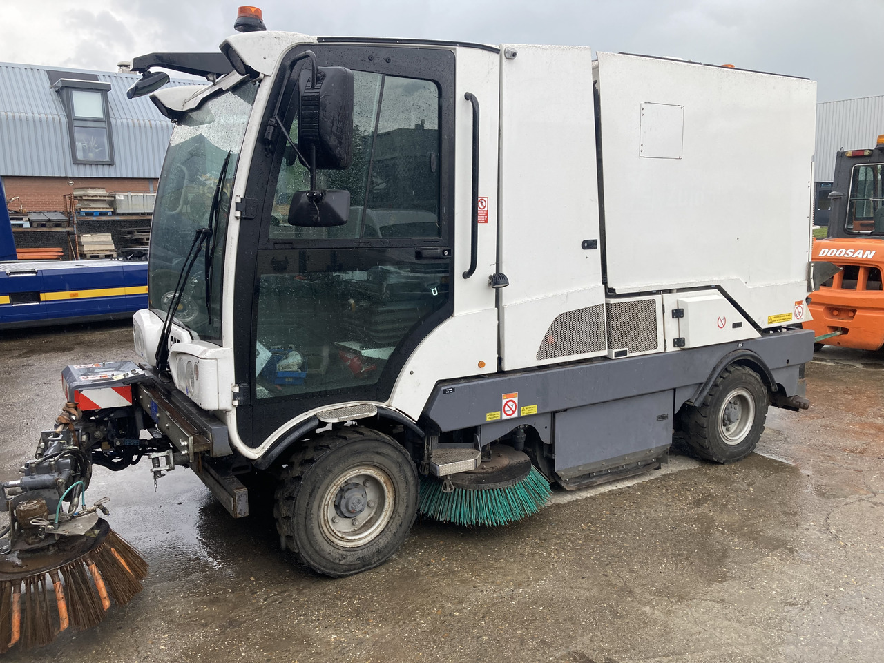Dulevo 3000T - Veegwagen: afbeelding 2 Dulevo 3000T - Veegwagen: afbeelding 2