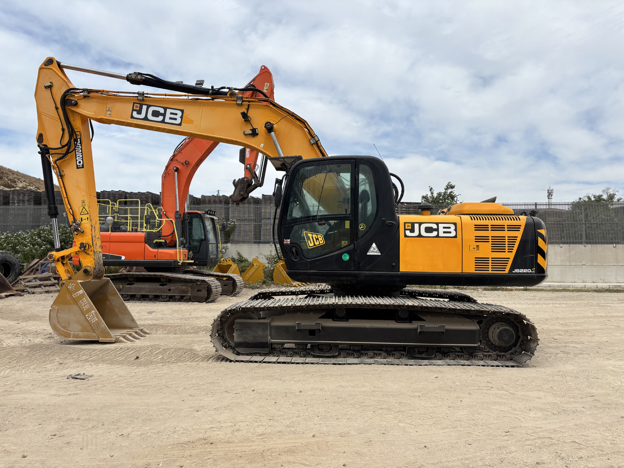 JCB JS220LC - Rupsgraafmachine: afbeelding 2 JCB JS220LC - Rupsgraafmachine: afbeelding 2