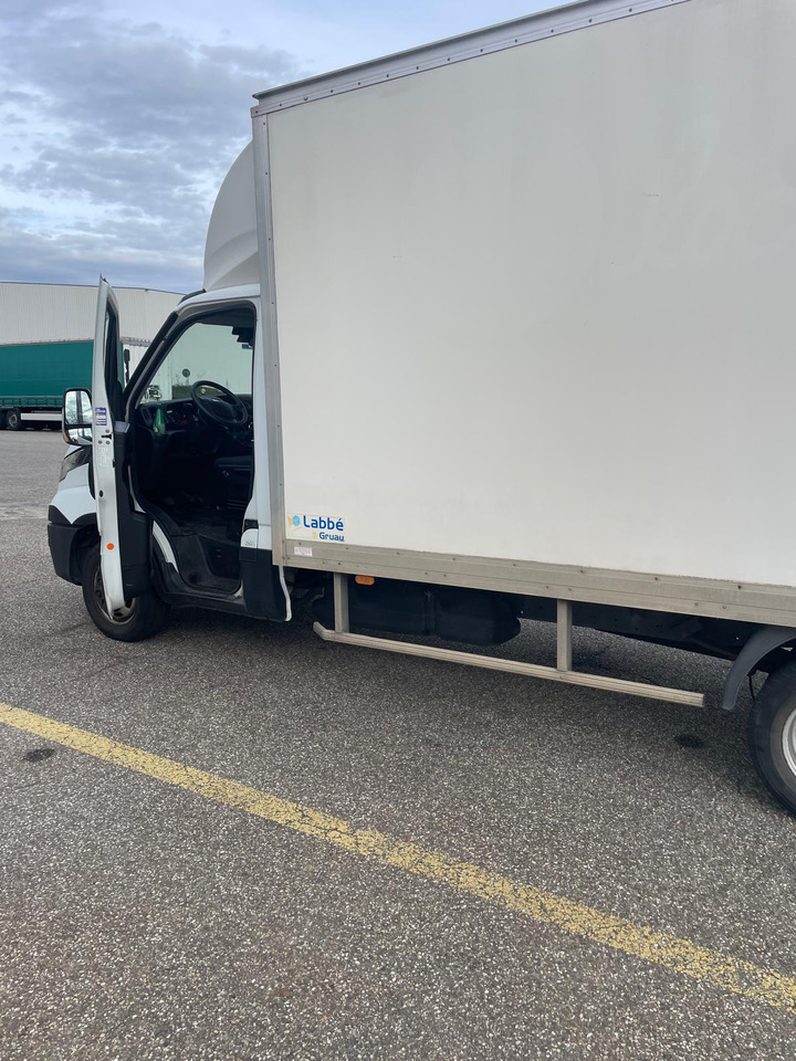 IVECO Dailly 35c16 - Bestelwagen gesloten laadbak: afbeelding 4 IVECO Dailly 35c16 - Bestelwagen gesloten laadbak: afbeelding 4