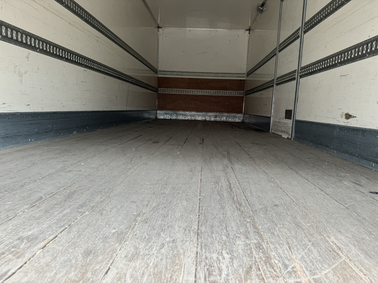 MERCEDES-BENZ ATEGO 1218 - Bakwagen: afbeelding 4 MERCEDES-BENZ ATEGO 1218 - Bakwagen: afbeelding 4