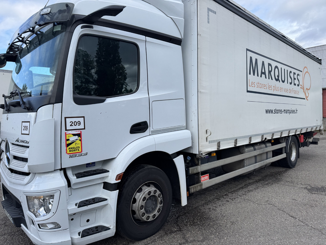 MERCEDES-BENZ Actros - Schuifzeilen vrachtwagen: afbeelding 2 MERCEDES-BENZ Actros - Schuifzeilen vrachtwagen: afbeelding 2
