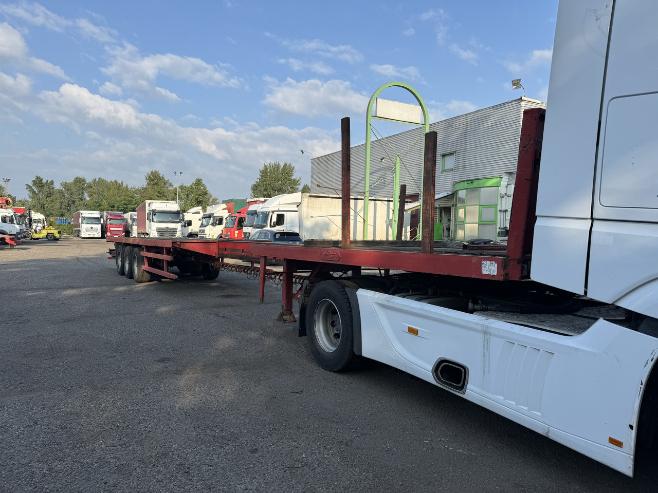 NOOTEBOOM Plateau extensible - Open bak met boorden oplegger: afbeelding 1 NOOTEBOOM Plateau extensible - Open bak met boorden oplegger: afbeelding 1