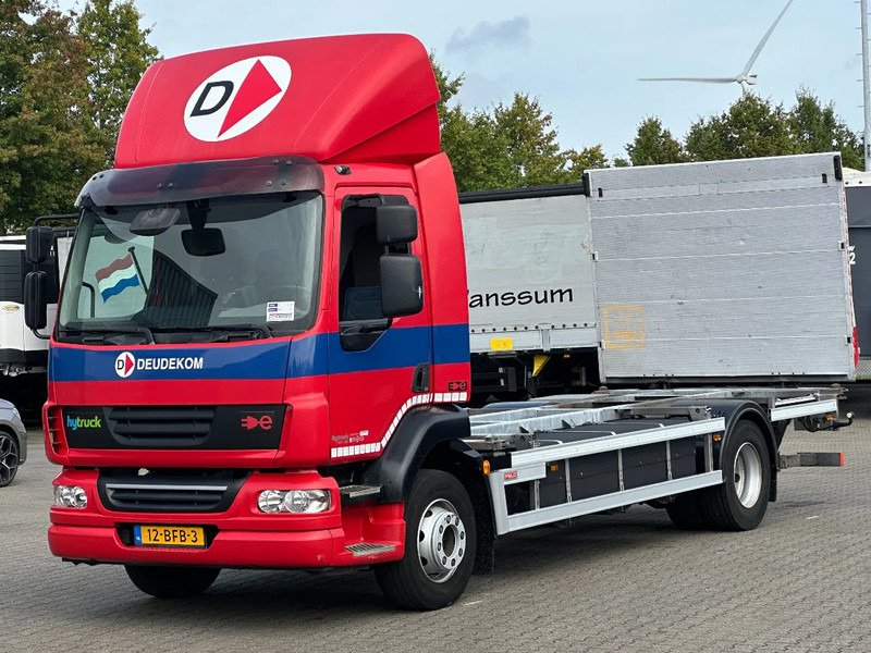 DAF Hytruck C16E 4x2 BDF/ Volledig Elektrisch / Laadklep / Apk 07-2026! - Containertransporter/ Wissellaadbak vrachtwagen, Elektrische vrachtwagen: afbeelding 1 DAF Hytruck C16E 4x2 BDF/ Volledig Elektrisch / Laadklep / Apk 07-2026! - Containertransporter/ Wissellaadbak vrachtwagen, Elektrische vrachtwagen: afbeelding 1