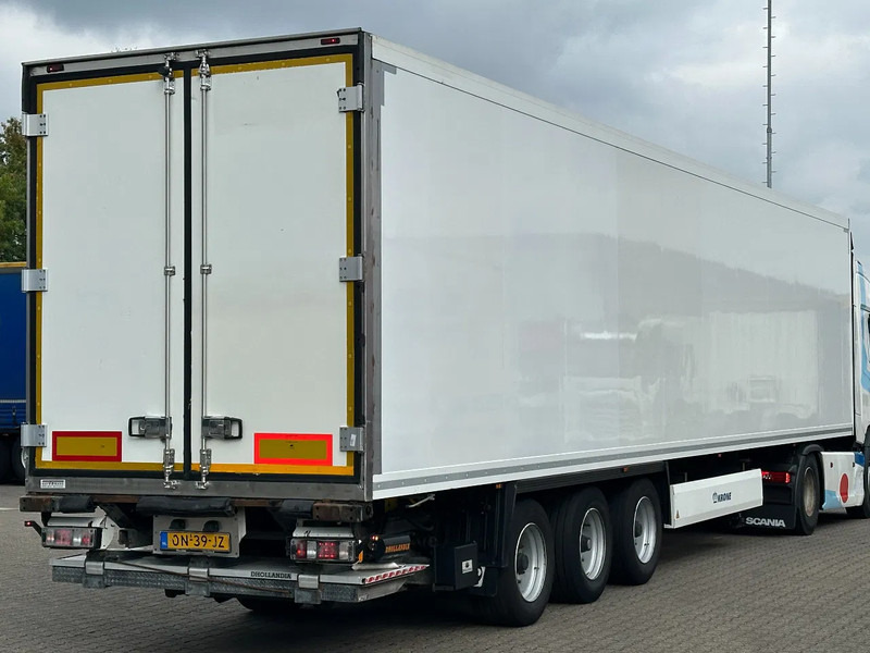 Krone Carrier Vector 1550 / Ov-Laadklep / Lift-As / Apk! - Koelwagen oplegger: afbeelding 4 Krone Carrier Vector 1550 / Ov-Laadklep / Lift-As / Apk! - Koelwagen oplegger: afbeelding 4
