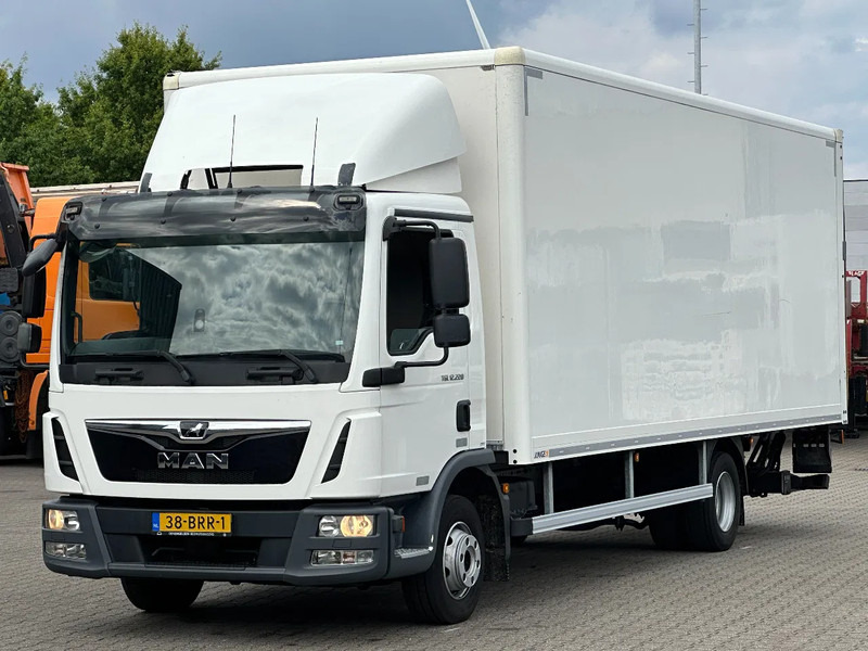 MAN TGL 12.220 4x2 Gesloten Opbouw / Laadklep / Gvw 12T / Euro 6 - Bakwagen: afbeelding 1 MAN TGL 12.220 4x2 Gesloten Opbouw / Laadklep / Gvw 12T / Euro 6 - Bakwagen: afbeelding 1