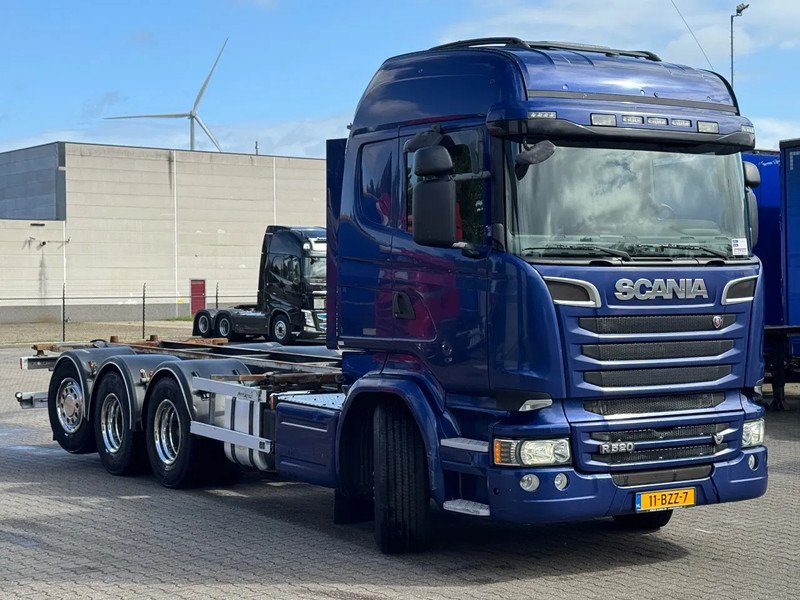 Scania R520 V8 8x4*4 Retarder / BDF / Full Air / Euro 6 - Containertransporter/ Wissellaadbak vrachtwagen: afbeelding 2 Scania R520 V8 8x4*4 Retarder / BDF / Full Air / Euro 6 - Containertransporter/ Wissellaadbak vrachtwagen: afbeelding 2