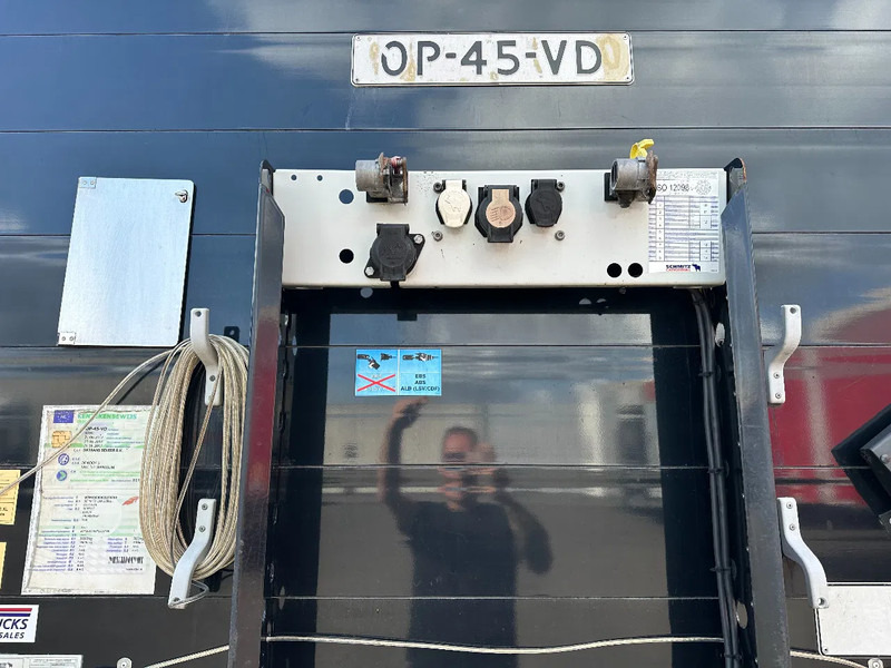 Schmitz Cargobull Schuifzeil met Borden / Disc-Brakes / Huckepack / Code XL / Apk - Schuifzeiloplegger: afbeelding 5 Schmitz Cargobull Schuifzeil met Borden / Disc-Brakes / Huckepack / Code XL / Apk - Schuifzeiloplegger: afbeelding 5