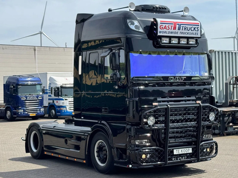 DAF XF 105.460 Super Space Cab Showtruck *TOP* - Trekker: afbeelding 2 DAF XF 105.460 Super Space Cab Showtruck *TOP* - Trekker: afbeelding 2