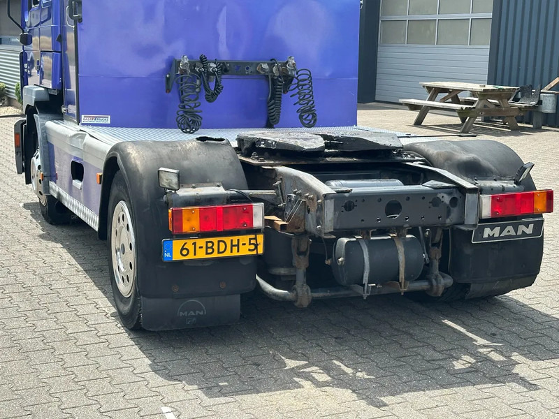 MAN 14.224 4x2 Euro 2 / 6 Cilinder / Manual / 290Tkm! - Trekker: afbeelding 5 MAN 14.224 4x2 Euro 2 / 6 Cilinder / Manual / 290Tkm! - Trekker: afbeelding 5