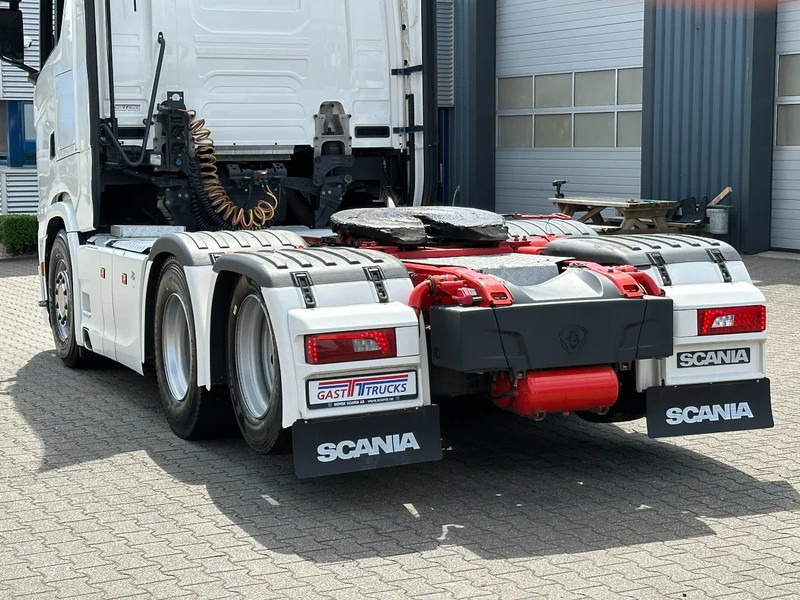 Scania S650 V8 6x2 Boogie / Retarder / 2 Tank / Full Air / Full Spoiler - Trekker: afbeelding 5 Scania S650 V8 6x2 Boogie / Retarder / 2 Tank / Full Air / Full Spoiler - Trekker: afbeelding 5