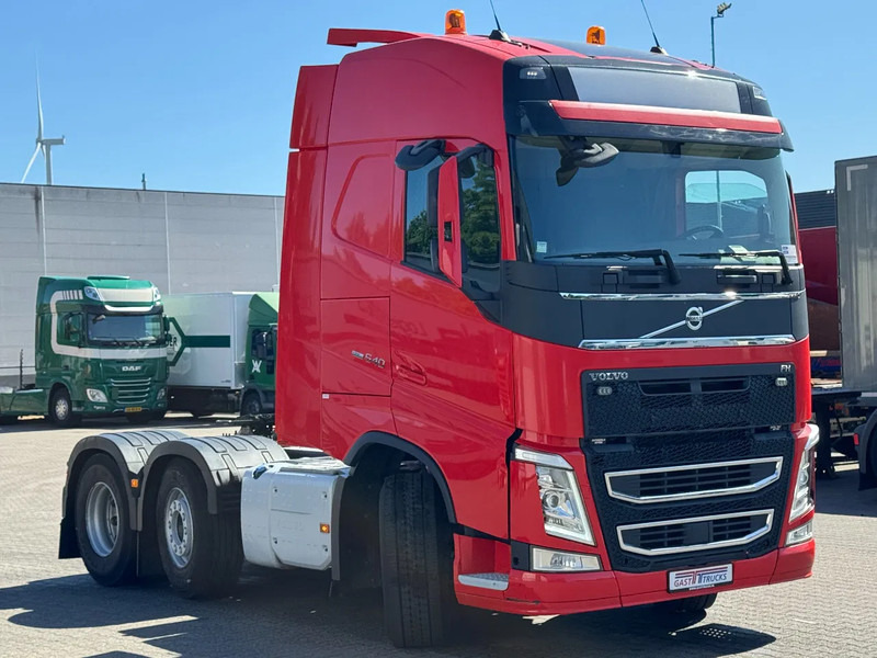 Volvo FH 540 6x2/4 Only 241Tkm! Euro 6 Globetrotter - Trekker: afbeelding 3 Volvo FH 540 6x2/4 Only 241Tkm! Euro 6 Globetrotter - Trekker: afbeelding 3