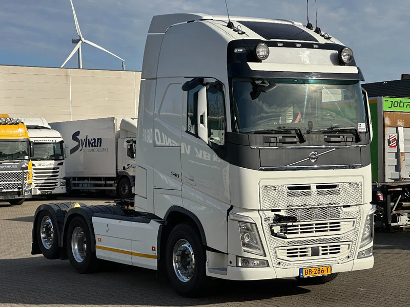 Volvo FH 540 XL 6x2 Retarder / 2 Tank / Full Air / Euro 6 - Trekker: afbeelding 2 Volvo FH 540 XL 6x2 Retarder / 2 Tank / Full Air / Euro 6 - Trekker: afbeelding 2